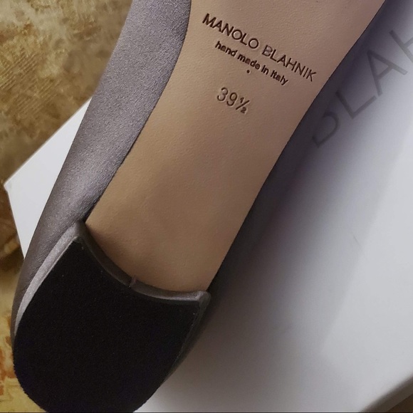 Manolo Hangisi Grey Satin Jewel Buckle Flats - Picture 6 of 8